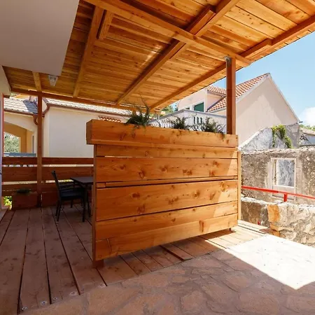 Oleander - Stone House With Shared Swimming Pool * Pašman