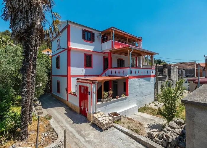 Oleander - Stone House With Shared Seasonal Swimming Pool Апартаменты