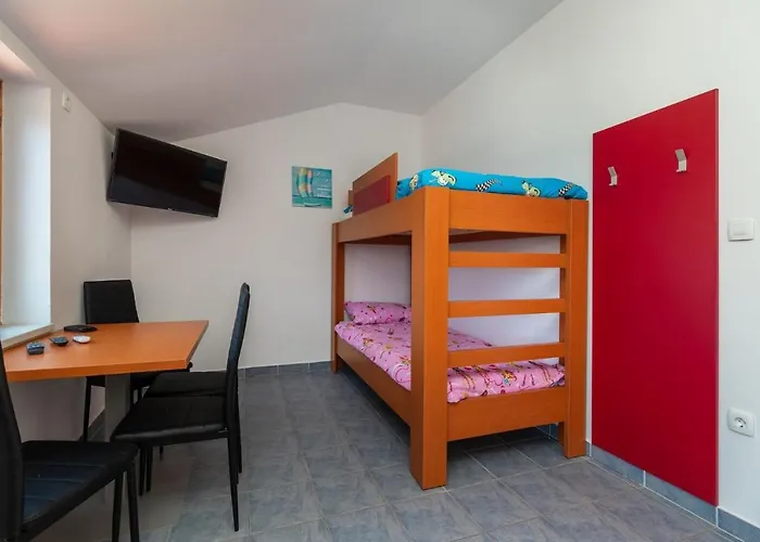 Oleander - Stone House With Shared Seasonal Swimming Pool * Пашман