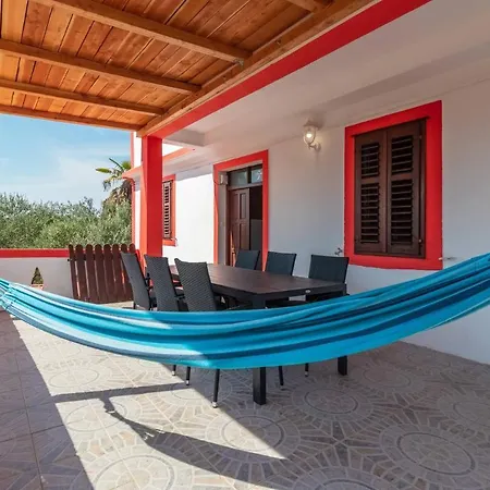 Oleander - Stone House With Shared Swimming Pool Appartement *