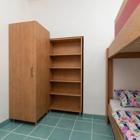 Appartement Oleander - Stone House With Shared Swimming Pool