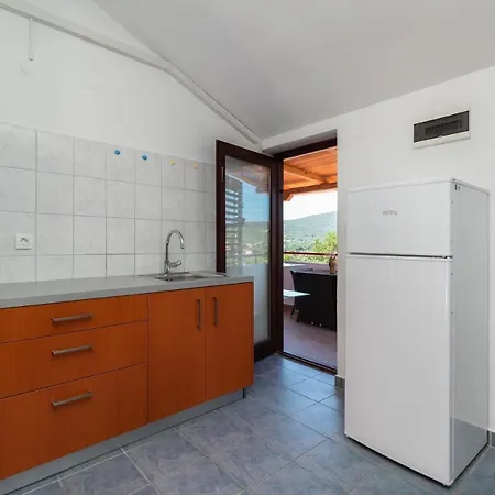 Oleander - Stone House With Shared Seasonal Swimming Pool Apartament Pašman