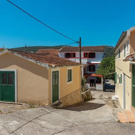 Oleander - Stone House With Shared Seasonal Swimming Pool * Pašman